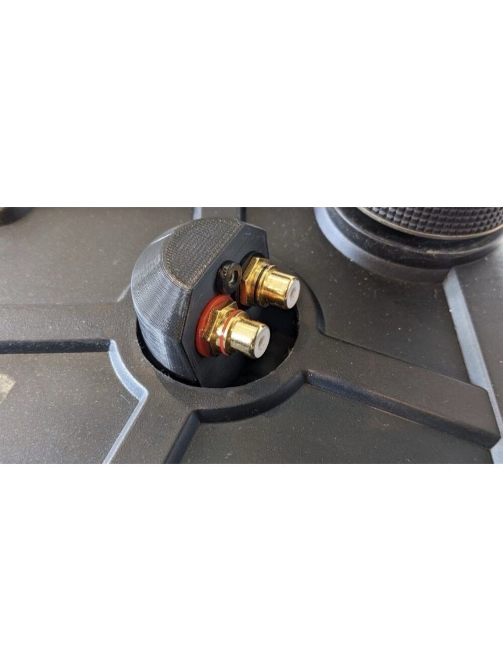 Technics SL-1200/1210 RCA socket and power connector mounts - 3D Printed
